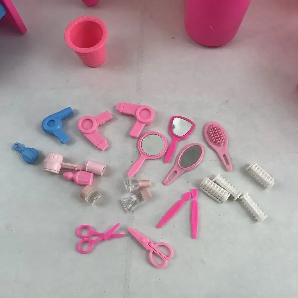 Vintage 1993 Barbie Cut & Style Hair Salon Beauty Parlor #67024 Set Mattel